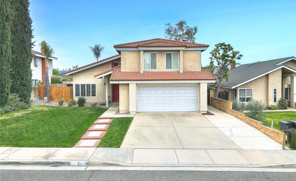 5 Ridgewood Court